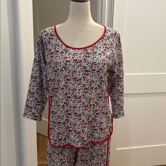 LAKE Floral Print Women's Pajama Set - Picture 3 of 9